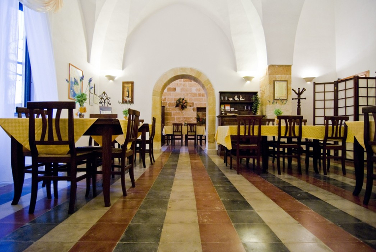 Food & Drinks 5, ASSERIA MAZZETTA LA CORTE DEL FALCONIERE, Lecce
