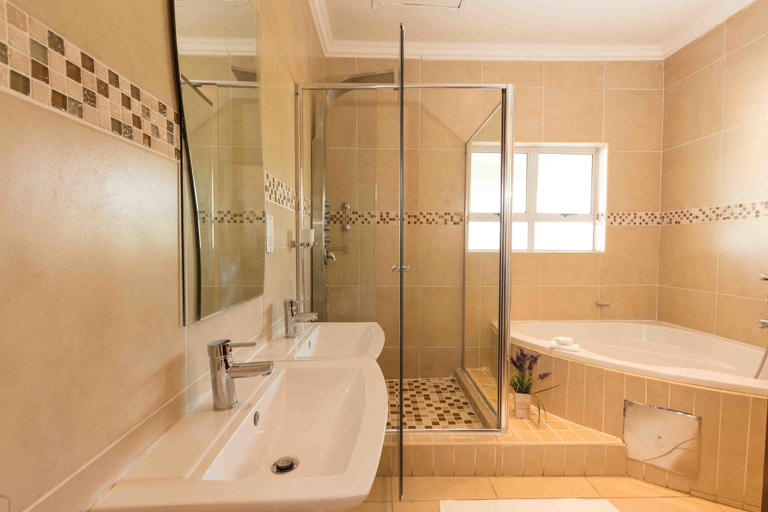 Bathroom, The Studio Guest House, Gaborone
