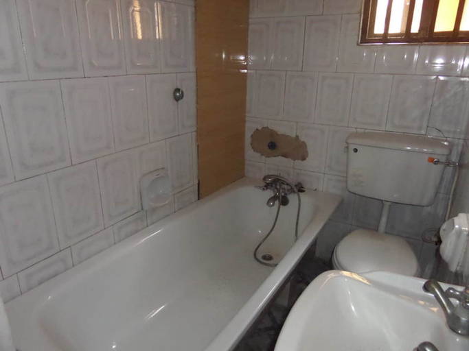 Bathroom 5, Peaceland Hotel Somulu, Mainland