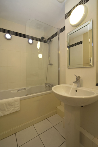 Bathroom 3, The Holly Tree, Highland