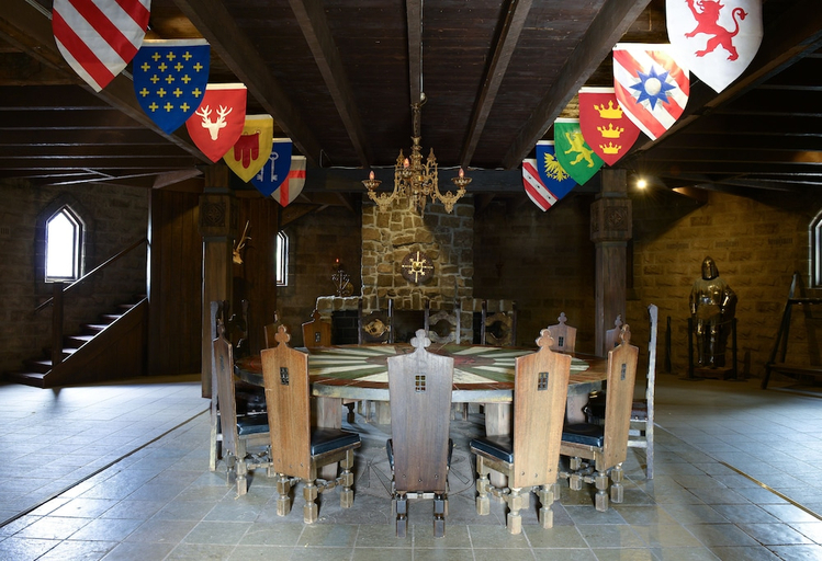 Food & Drinks 4, Kryal Castle, Moorabool - West