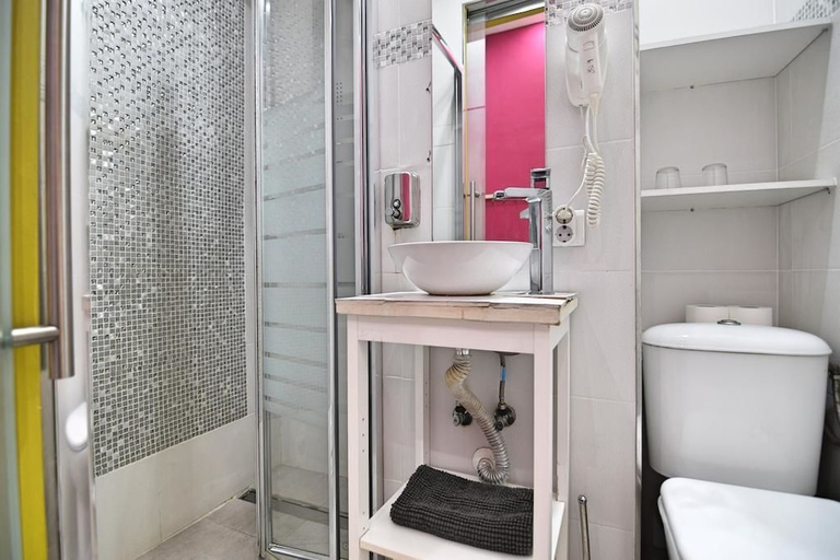 Bathroom 2, Apartamentos Marques De La Merced, Málaga