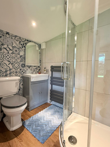 Bathroom 3, Oak View Lodge: Cosy, Countryside Retreat, South Ayrshire
