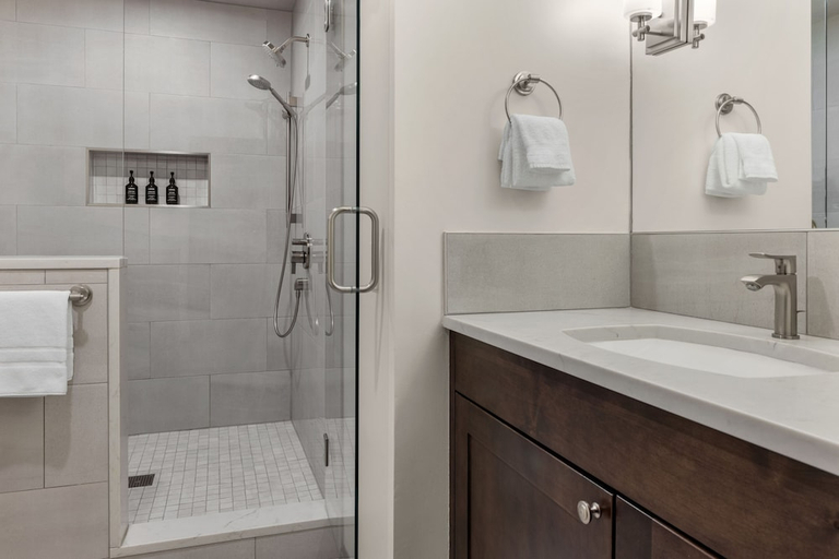 Bathroom 4, Willows - CoralTree Residence Collection, Pitkin