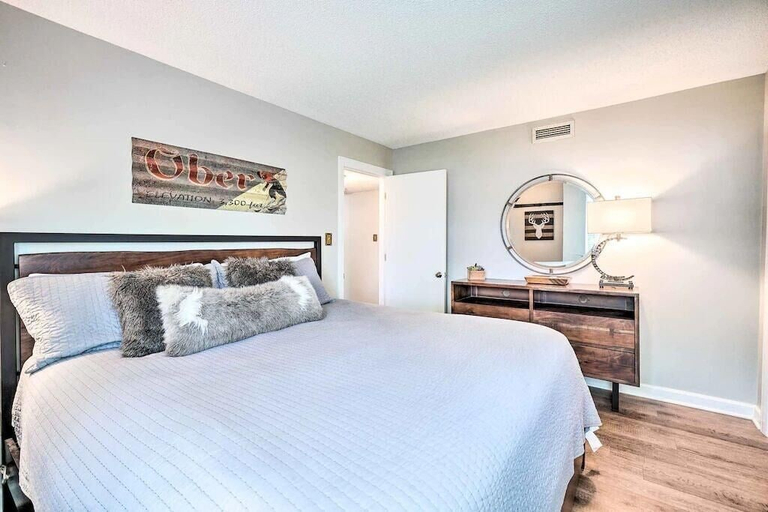 Bedroom 3, The Summit, Sevier