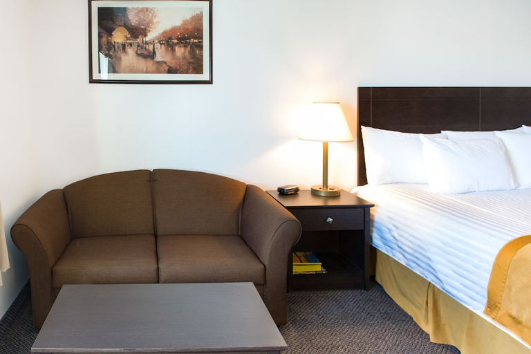 Bedroom 2, Portage La Prairie, Division No. 9