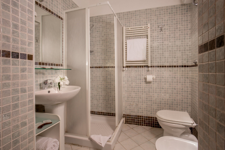 Bathroom 5, Residenza Il Bollo Holiday House, Roma