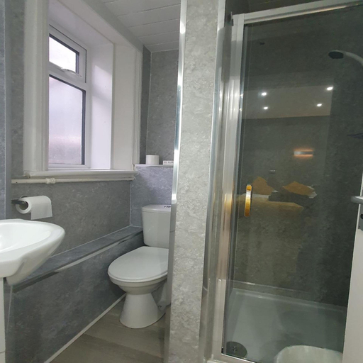 Others 5, I Cloud 9 Hotel, Blackpool