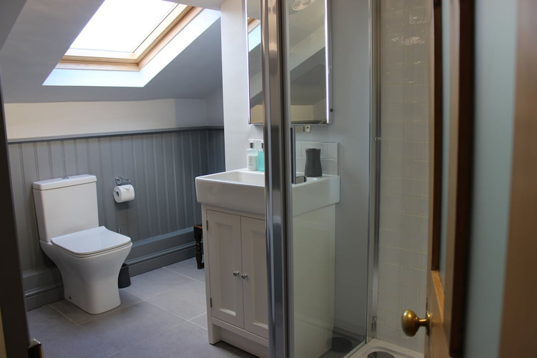 Bathroom 3, Pardlestone Farm Groom S Cottage, Somerset