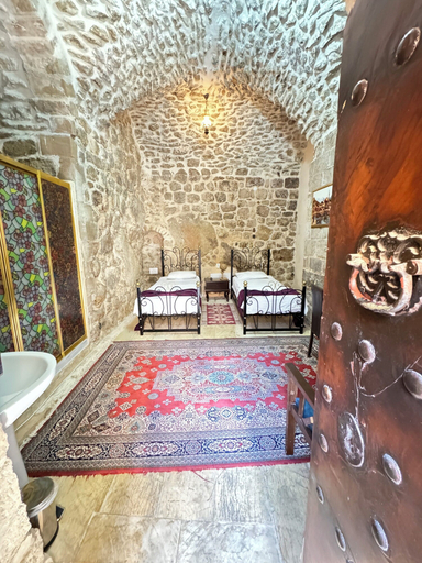 Others, Maristan Tarihi Konak, Kızıltepe