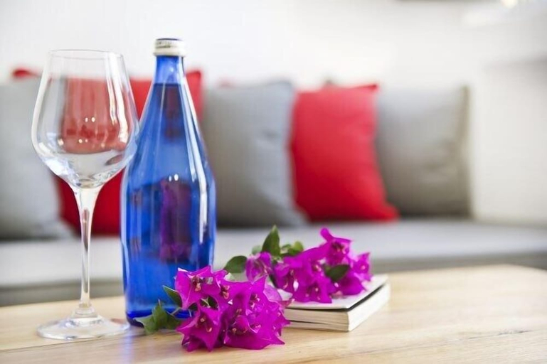 Food & Drinks, Avista Suites, South Aegean