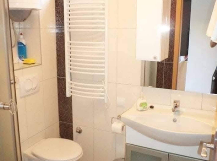 Bathroom 3, Apartments Ivan Supetar, Supetar