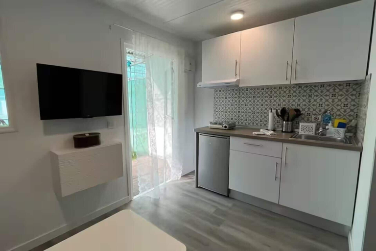 Private kitchen 5, Renovated Tiny House, Las Palmas