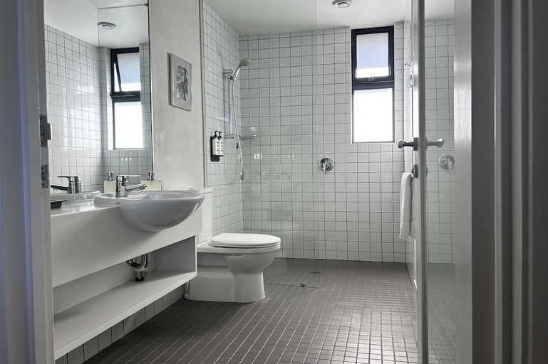 Bathroom 3, Edge of the Bay, Glamorgan-Spring Bay