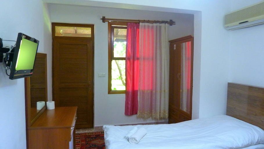 Bedroom 2, Simge Pension, Kemer