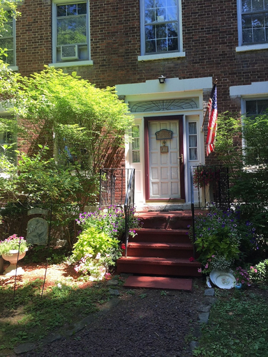 Exterior & Views, The Pratt Smith House B&B, Oneida