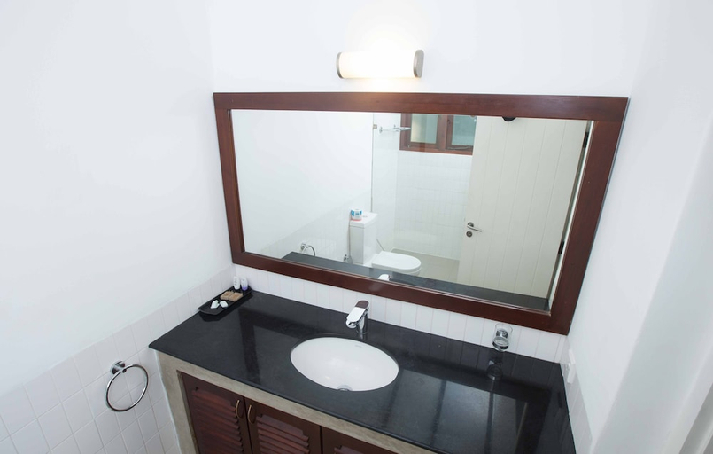 Bathroom 4, Jaffna Heritage Villa, Jaffna