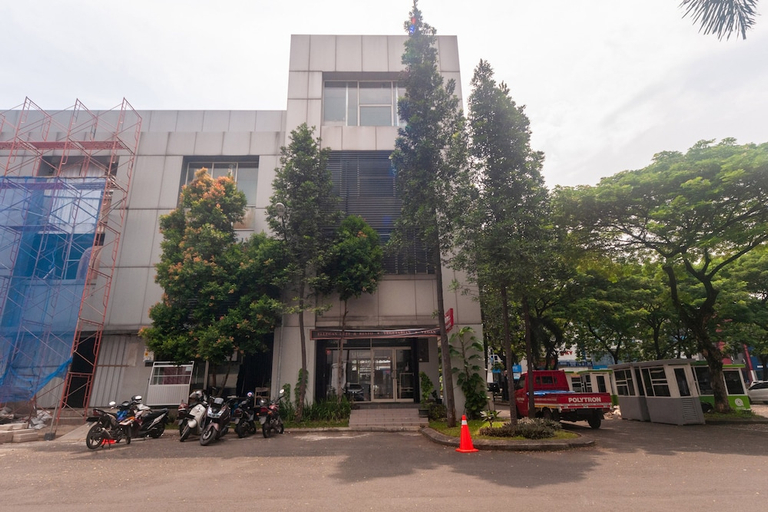 Exterior & Views, OYO 3216 Ellegan Residence, Tangerang