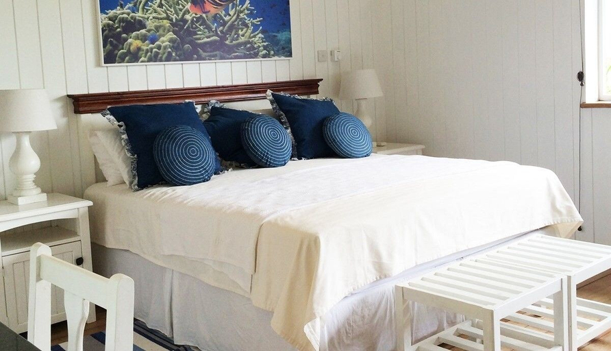 Bedroom 2, South Point Villas Cerf Island