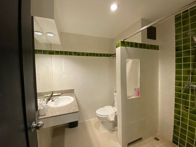 Bathroom 4, President Hotel Udonthani, Muang Udon Thani