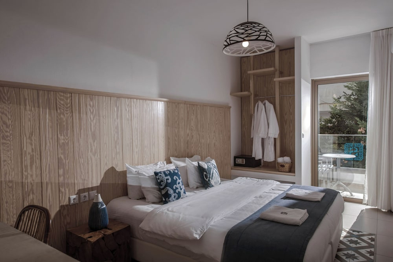 Bedroom 4, Serenity Spritz Hotel - Adults Only, Crete