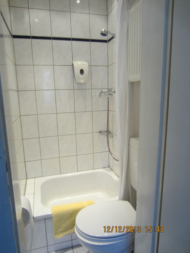 Bathroom 5, Hotel Haus Rheinblick, Düsseldorf
