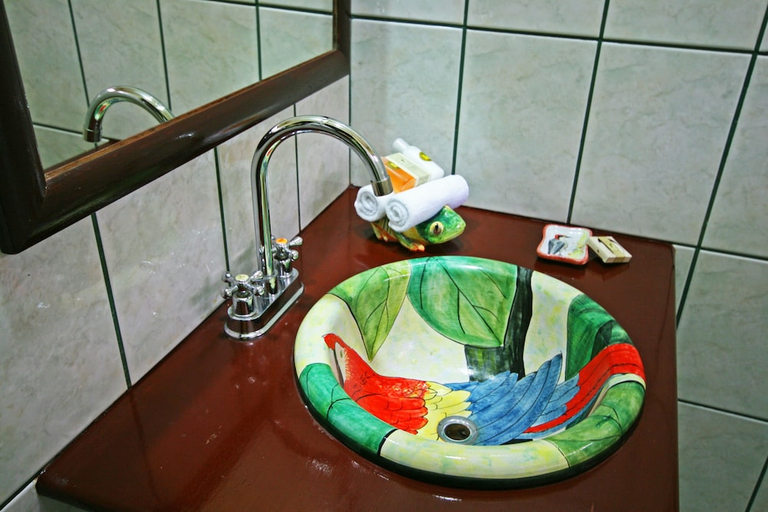 Bathroom, Manatus Hotel, Pococí