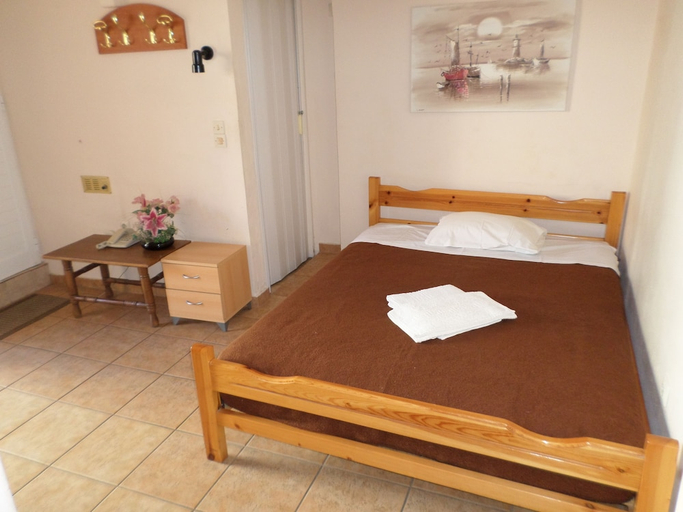 Bedroom 3, Tina Hotel, Crete