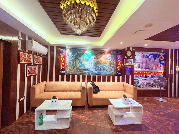 Lobby sitting area, Hotel with Pool Prince Plaza Digha, Purba Medinipur