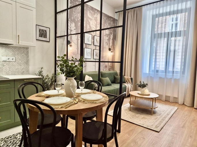 Dining 5, Wawel Square Residence, Kraków City