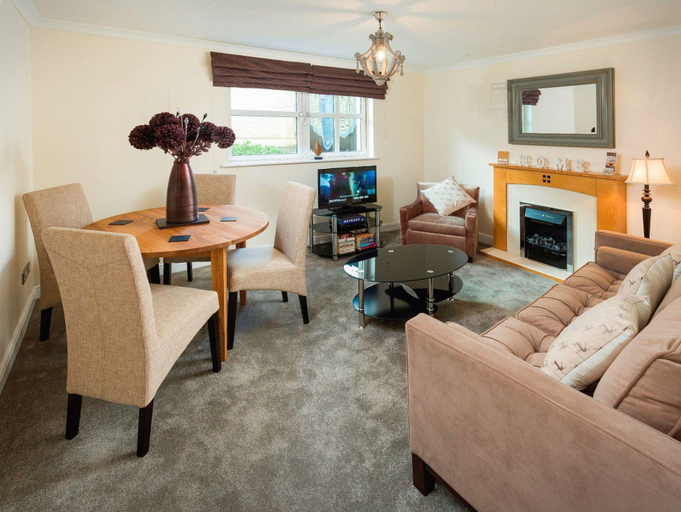 Others 4, Royal Mile Apartments by Joivy, Edinburgh