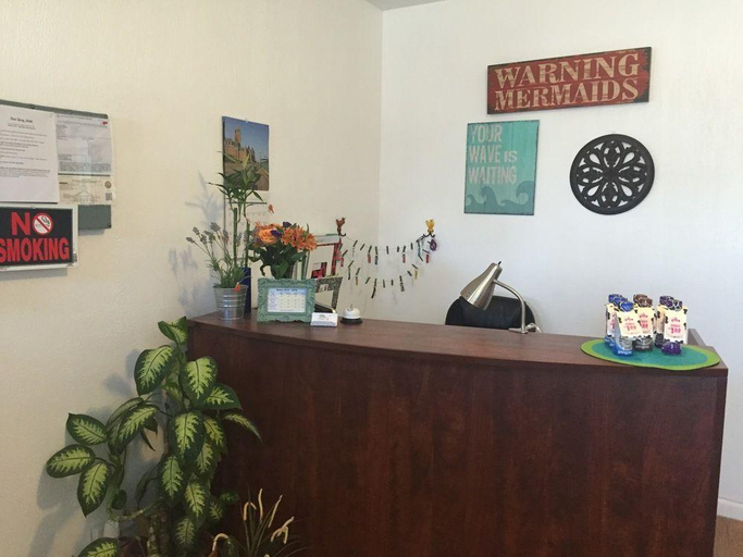 Public Area 2, Silver Spray Motel - RB, Broward