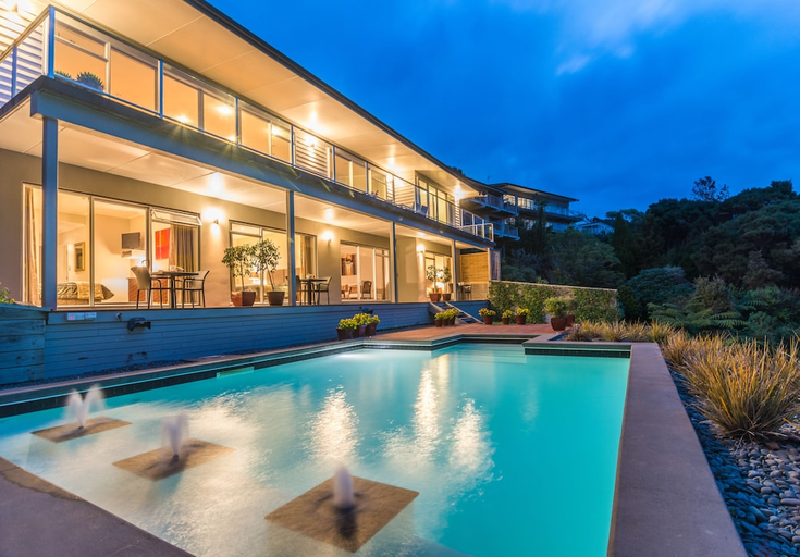Sport & Beauty 2, Decks of Paihia, Far North