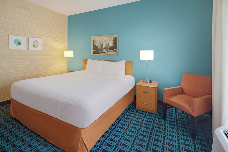 Bedroom 1, Fairfield Inn Suites By Marriott Austin University Area, Travis