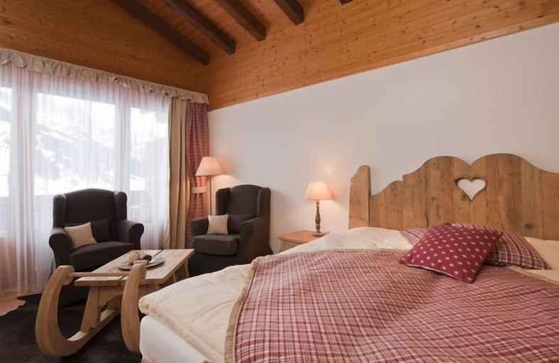 Bedroom 2, Boutique Hotel Beau Site, Frutigen