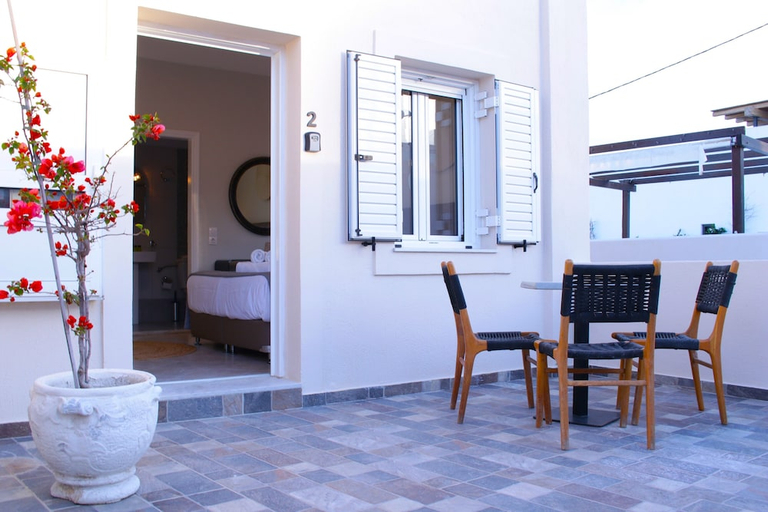 Others 5, Villa Libertad, South Aegean