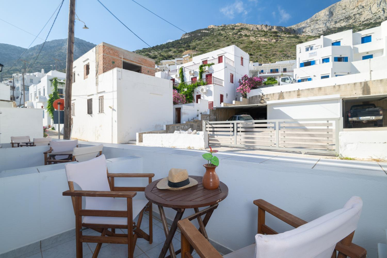 Others 4, To Steno, South Aegean