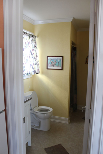 Bathroom 3, Pierhouse Bed & Breakfast, Dare