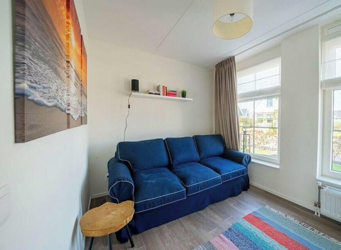 Living area 4, Holiday Home in Uitdam With Sauna, Waterland