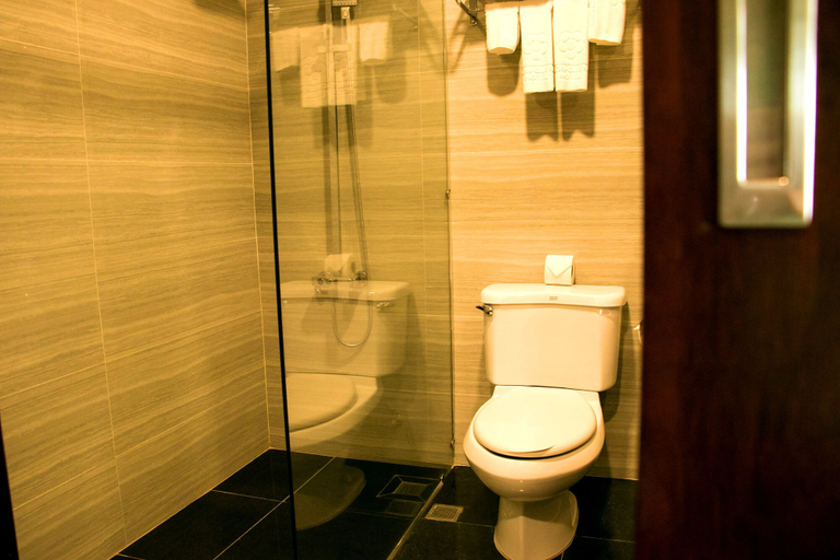 Bathroom 5, Saigon Quynhon, Qui Nhơn
