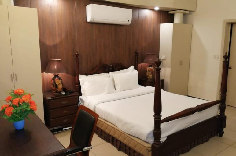 Others 5, Ashiana Hotel, Lahore