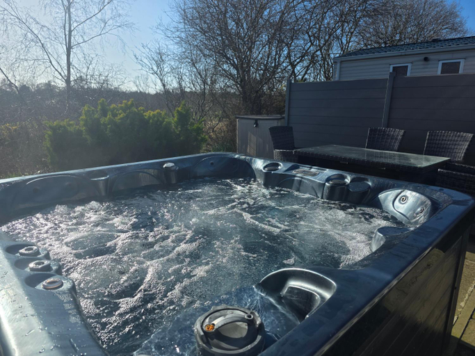Sport & Beauty, Dixons Den Hot Tub, Northumberland