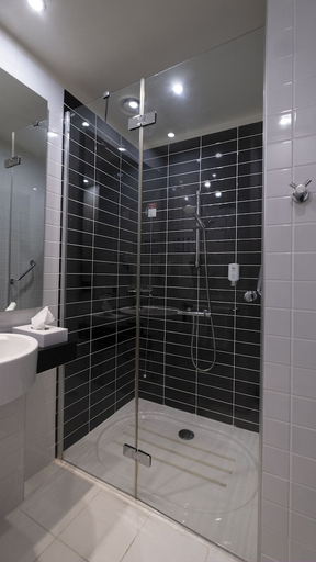 Bathroom 5, FEZ INN Hotel, Bayrampaşa