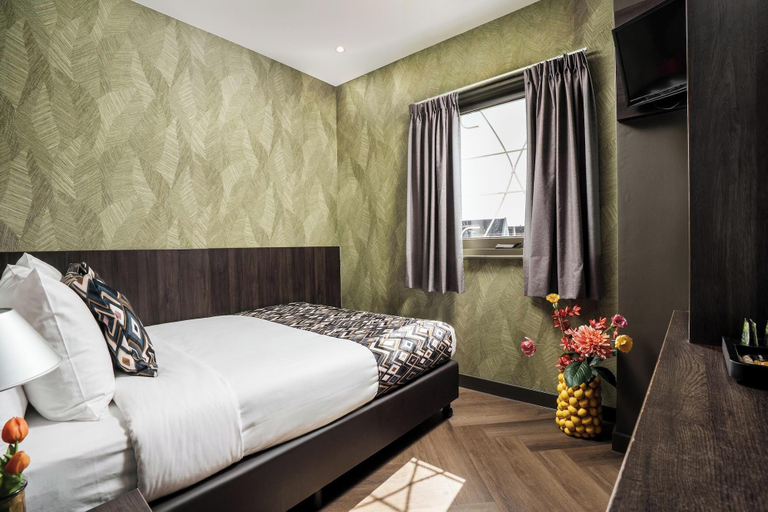 Bedroom 4, Hotel Damsquare, Amsterdam