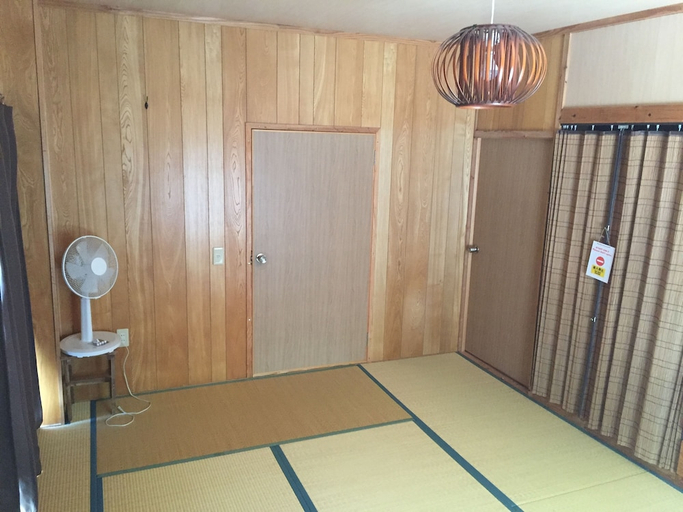Bedroom 2, Guest house ISA, Motobu