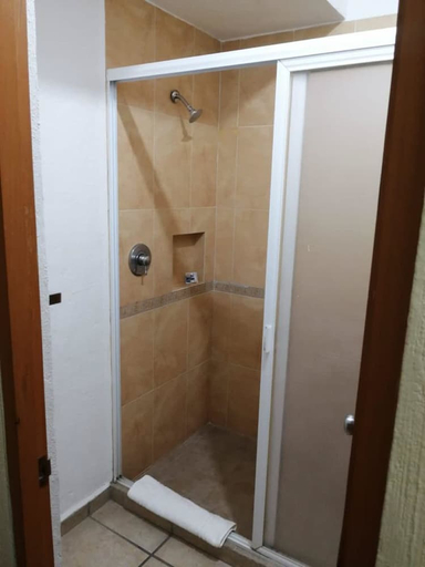 Bathroom 4, Hotel JS, Yautepec
