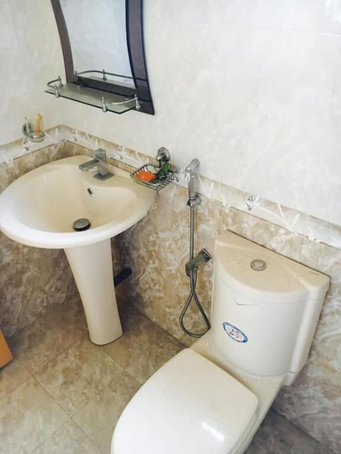 Bathroom, Eliyana Guest House, Weligama