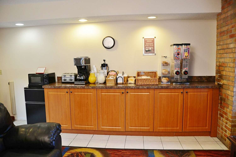 Food & Drinks 5, Country Hearth Inn Suites Kenton, Hardin