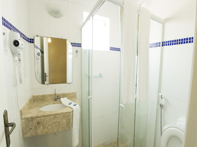 Bathroom, Hotel do Sol Executive, São Sebastião