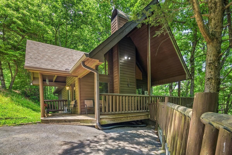 Exterior 2, Whiskey Mountain, Sevier